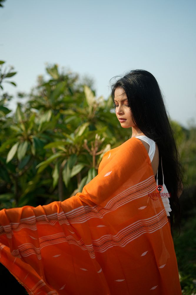 khanduapata Orange and White Leaf Pattern Cotton Saree For Women - Distacart