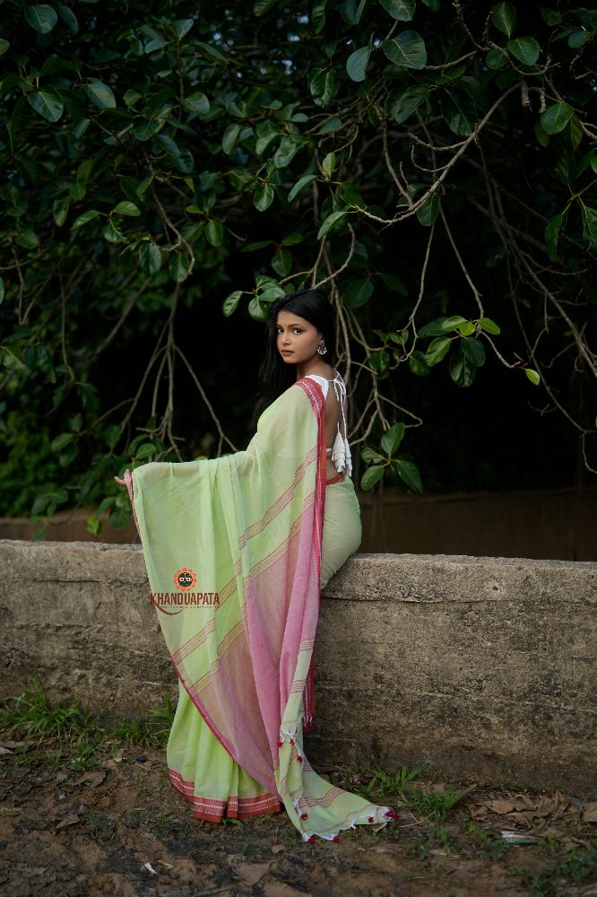 khanduapata Pink and Pastel Green Plain Cotton Saree For Women - Distacart