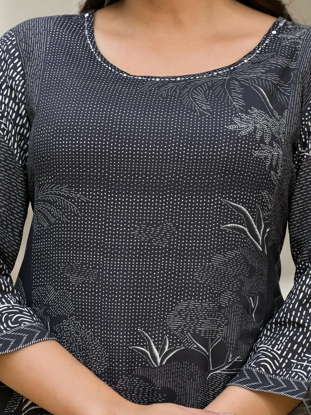 Juniper Women's Black Abstract Printed Kurta With Sequins