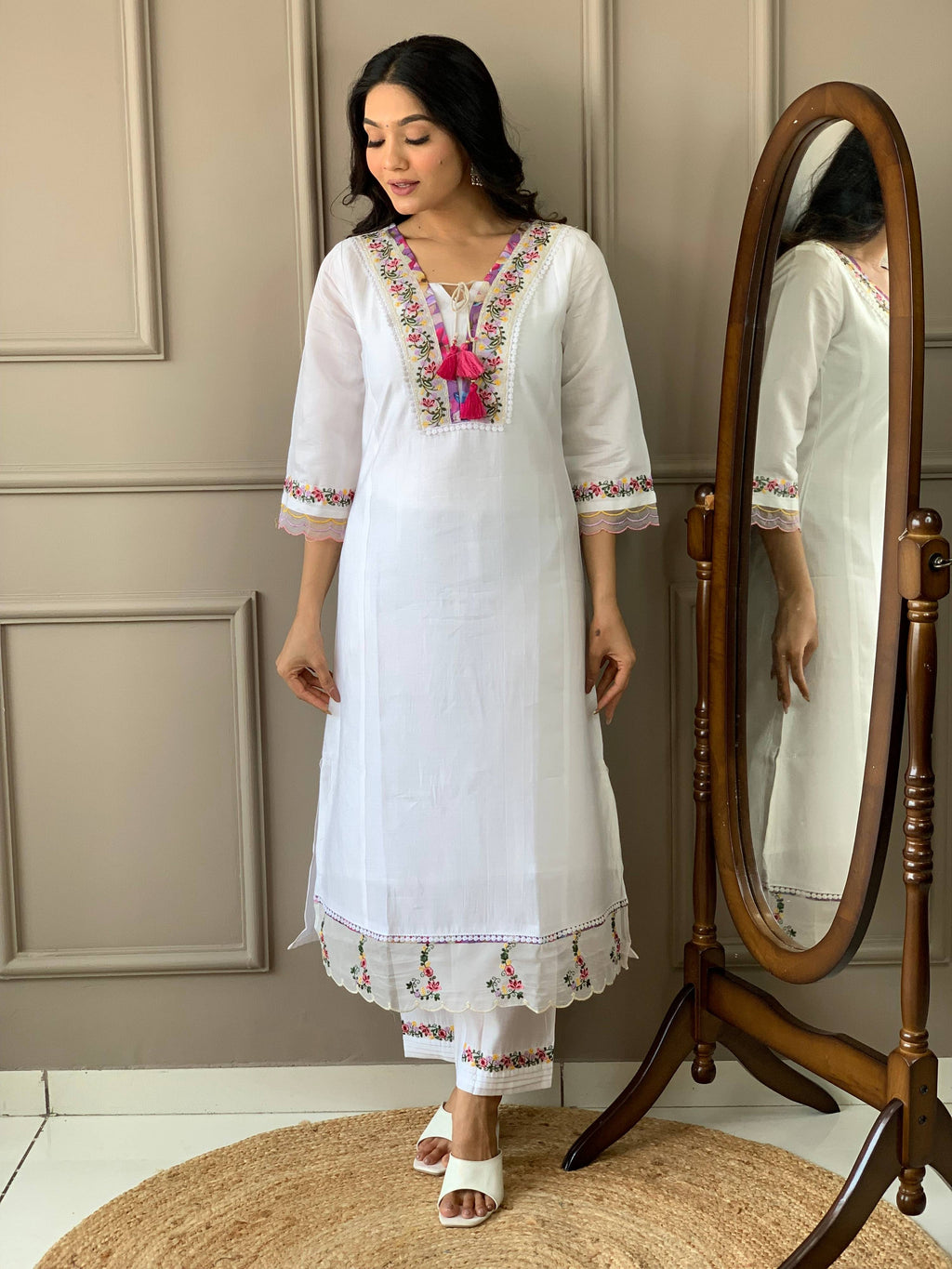 The52 Women White Chanderi Embroidered Kurta Pant Dupatta Set - Distacart