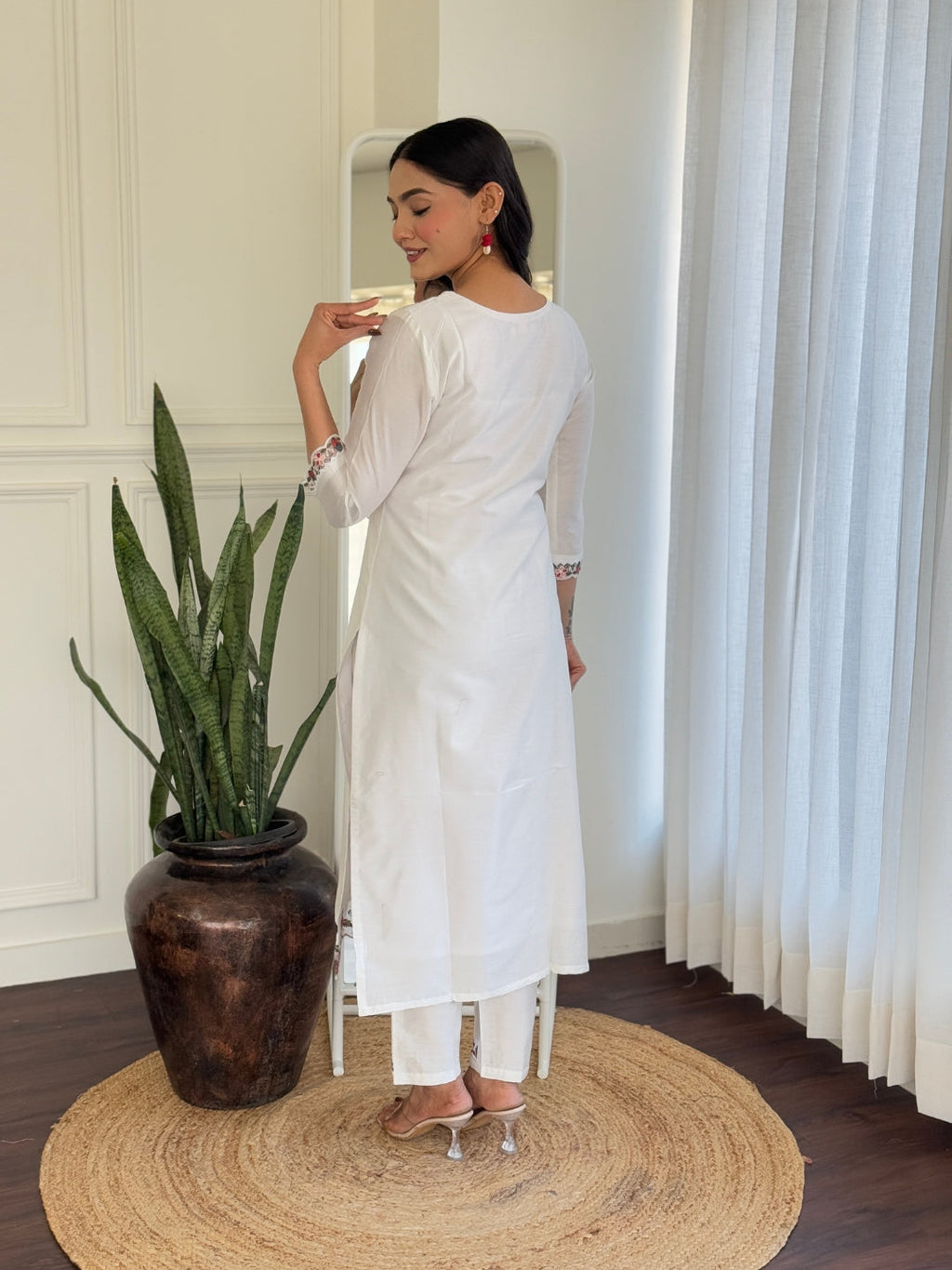 The52 Thread work on Viscose Fabric Straight Kurta, Pant and Dupatta Set - Distacart