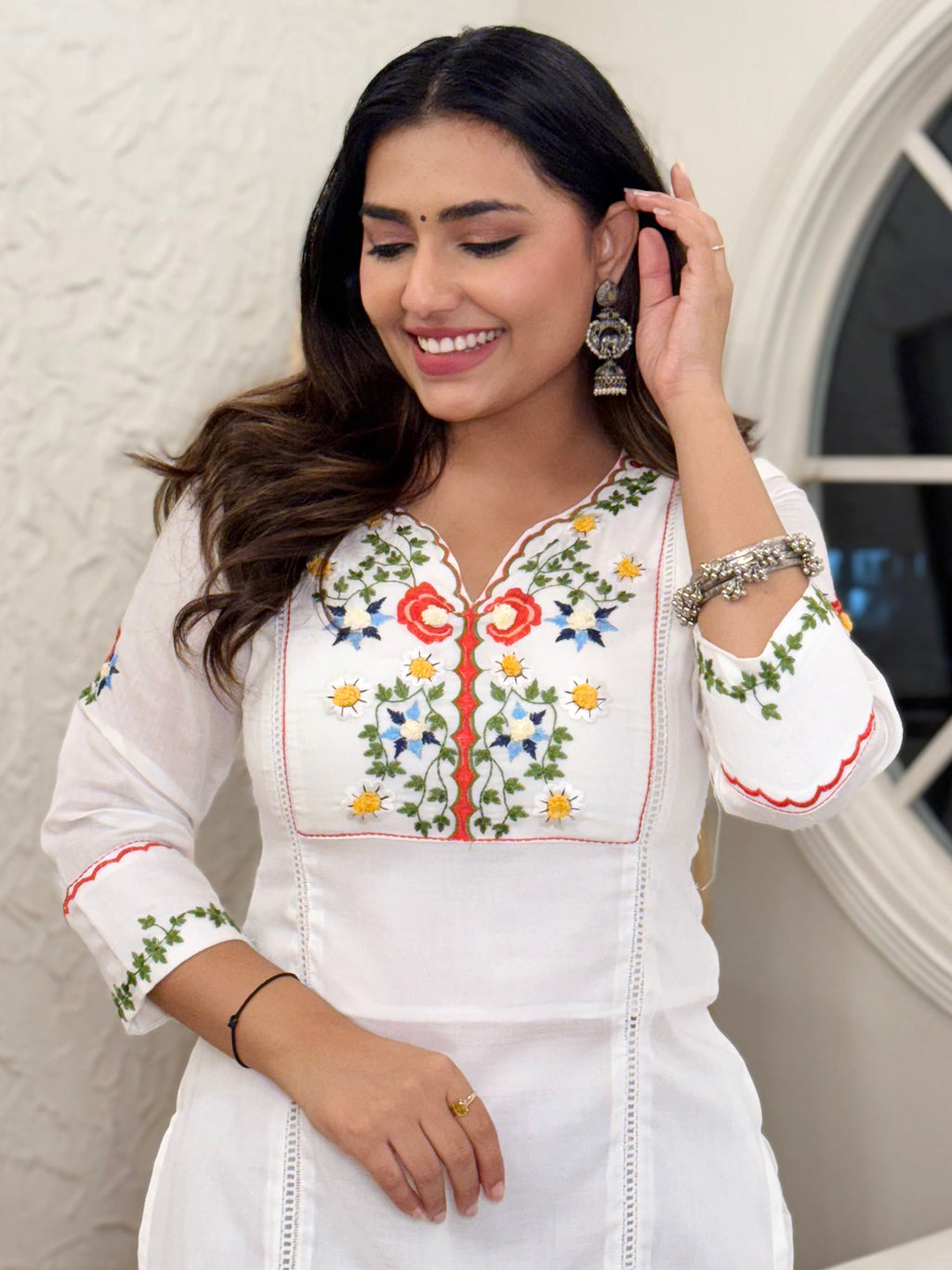 Lorenvalley White Cotton Embroidered & Khatli Hand Work Kurta with Pant