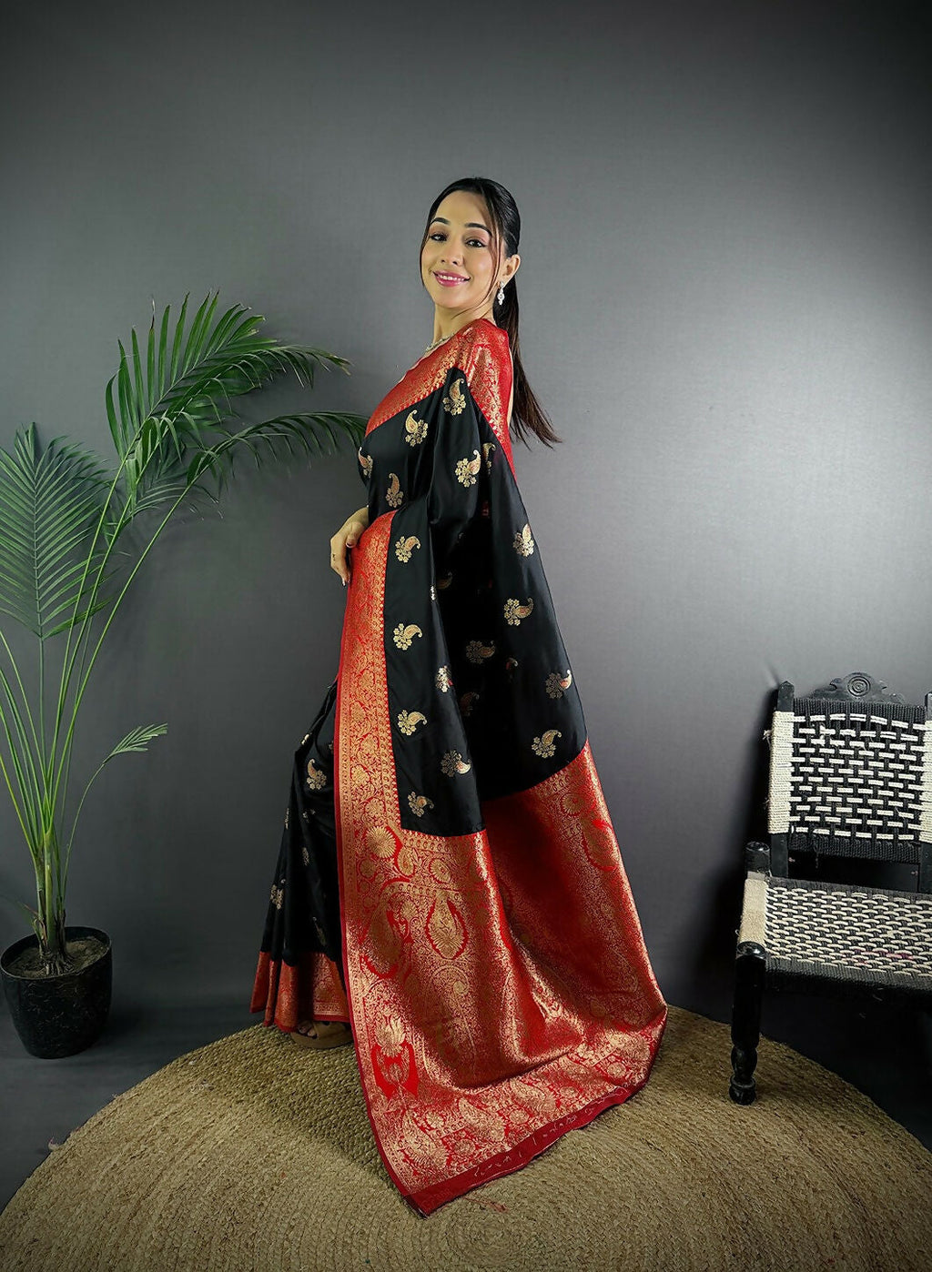 Joban Fashion Banarasi Black Woven Butti Soft Silk Saree - Distacart