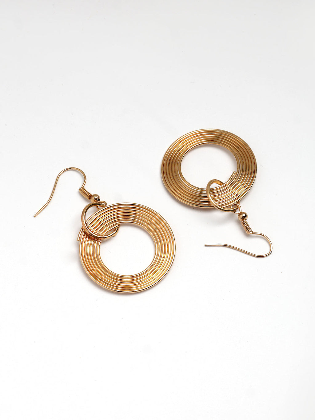 NVR Women's Gold-Polished Circular Shaped Jewellery set