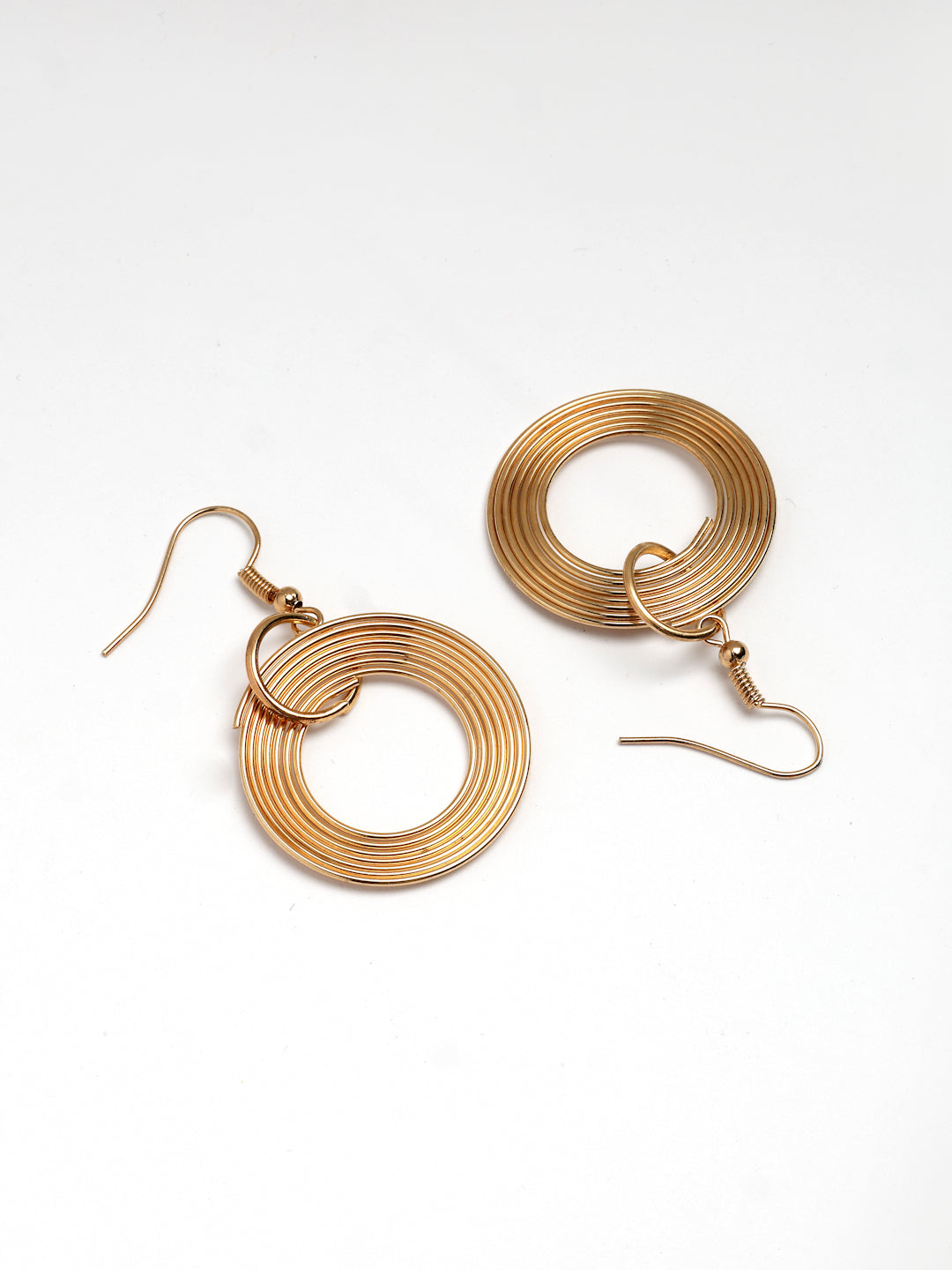 NVR Women's Gold-Polished Circular Shaped Jewellery set