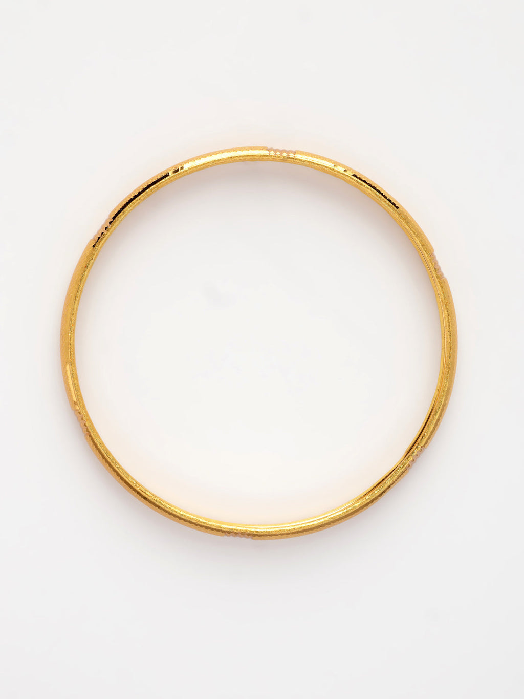 NVR Women's Set of 4 Gold-Polished Traditional Bangles - Distacart