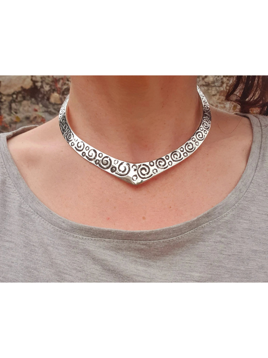 NVR Women's Handmade Silver-Plated Oxidized Collar Choker Necklace