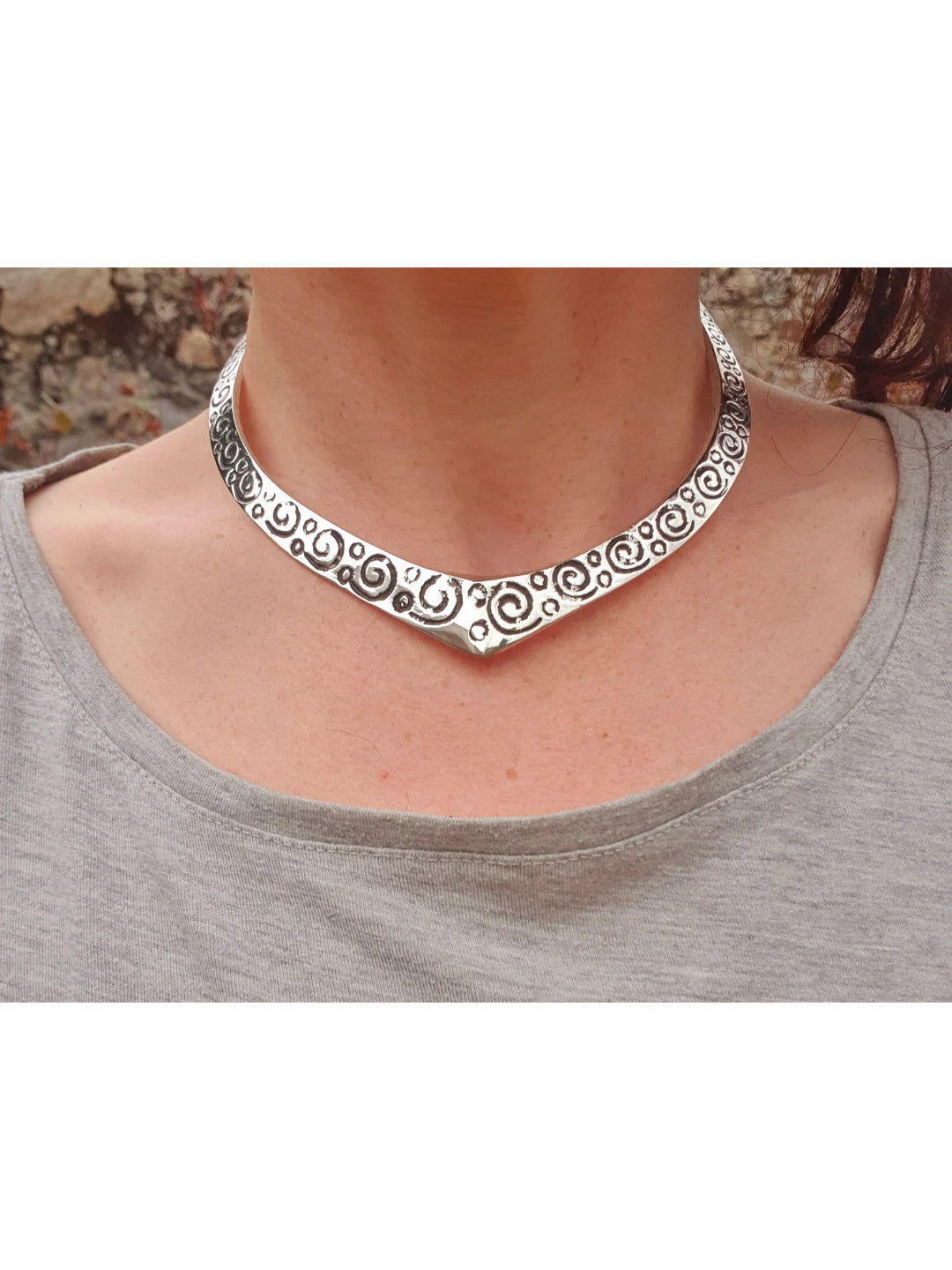 NVR Women's Handmade Silver-Plated Oxidized Collar Choker Necklace