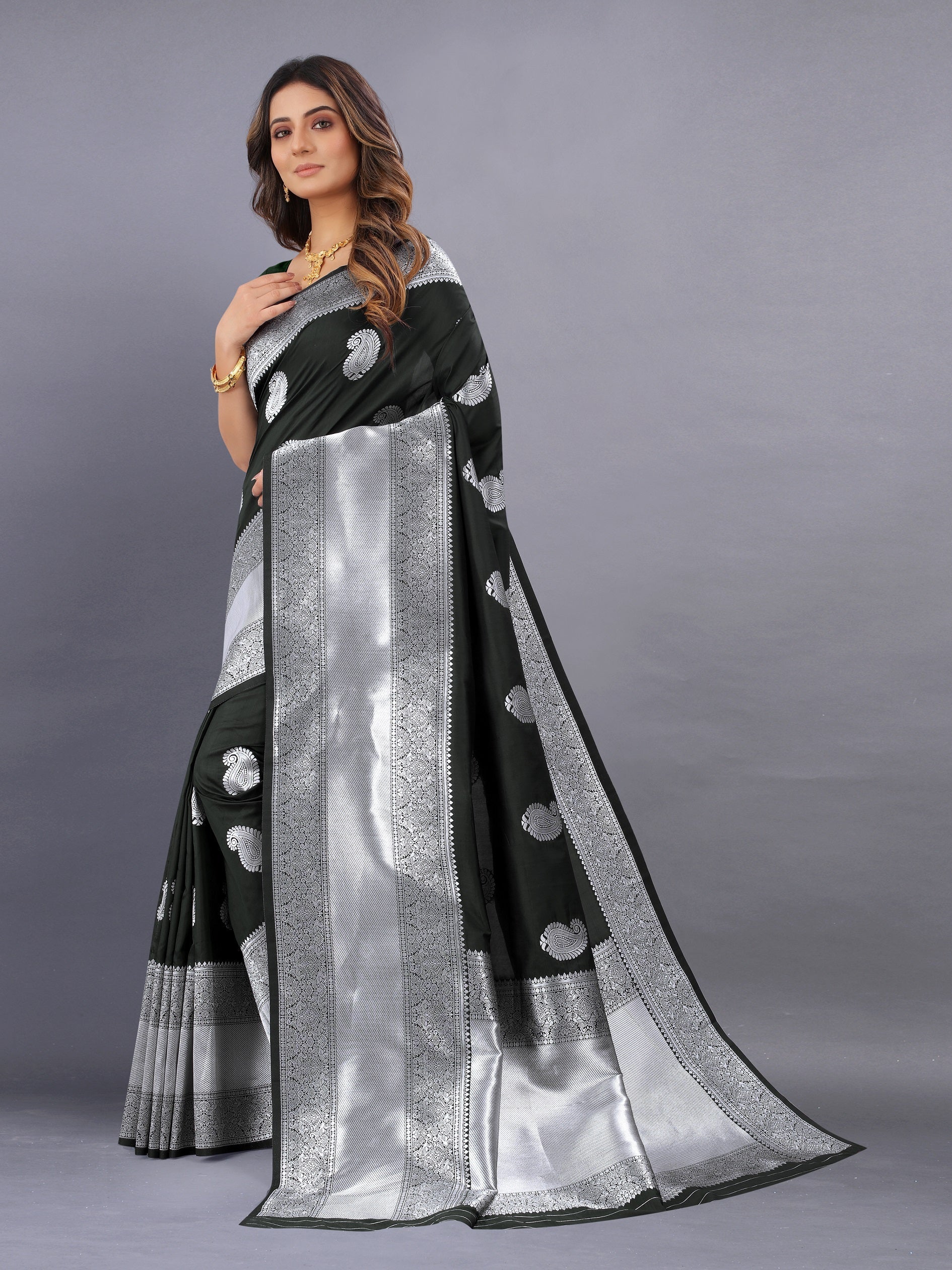 Vedant Vastram Soft Litchi Silk Banarasi Silk Saree - Black