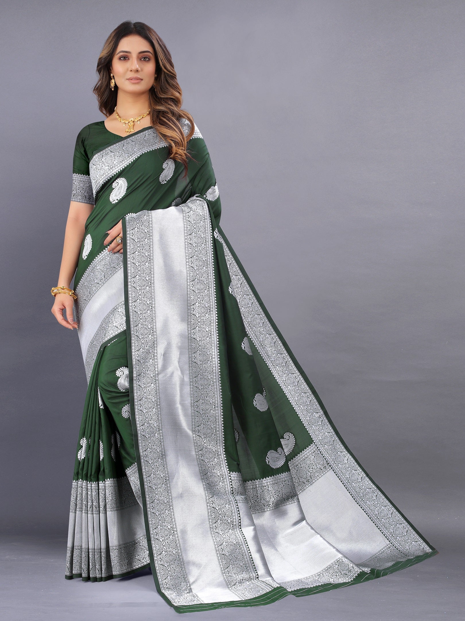Vedant Vastram Soft Litchi Silk Banarasi Silk Saree - Mehndi