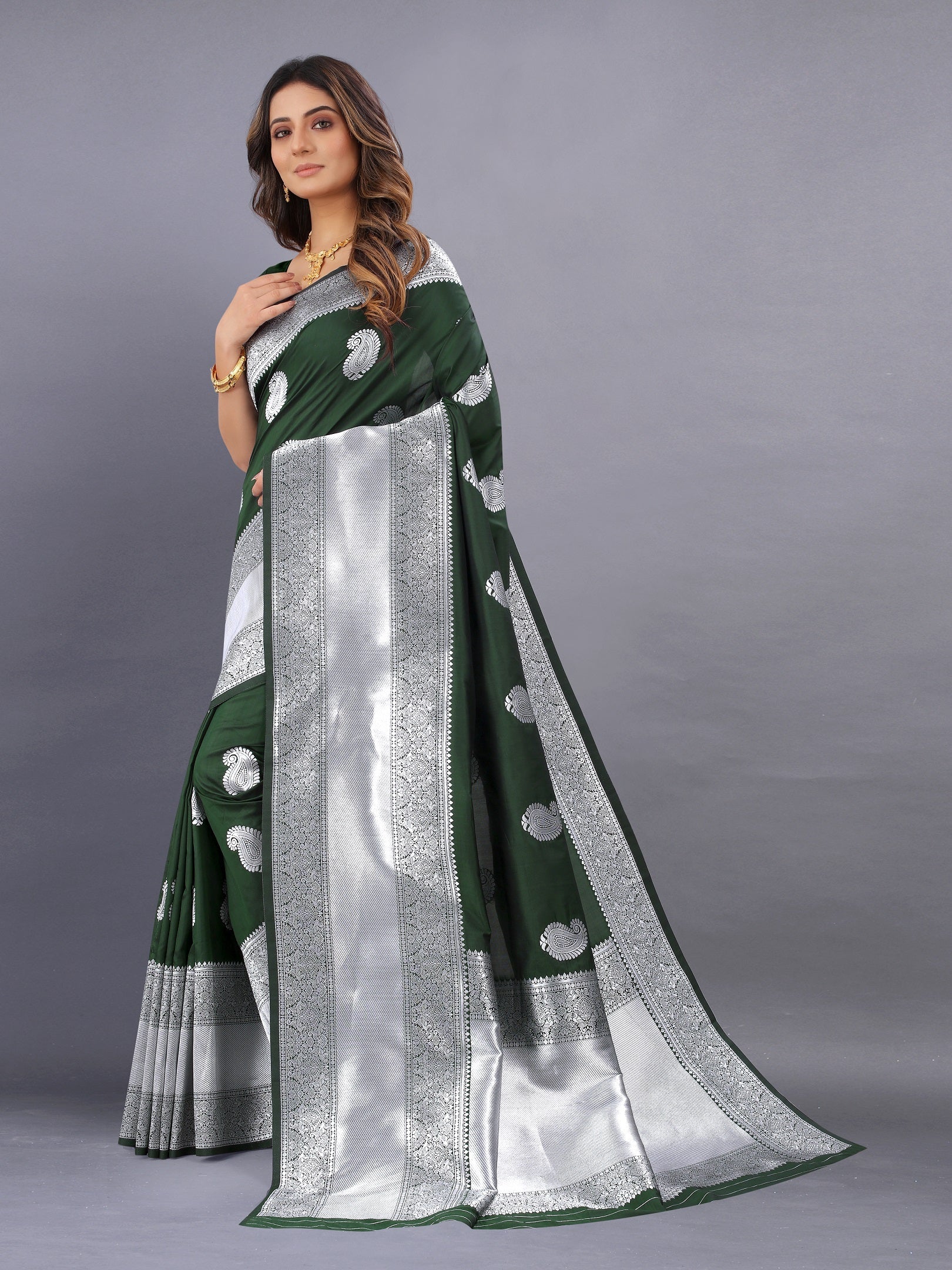Vedant Vastram Soft Litchi Silk Banarasi Silk Saree - Mehndi