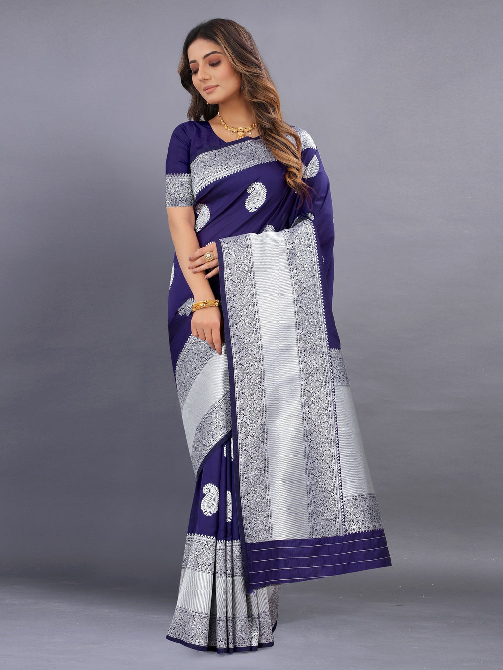 Vedant Vastram Soft Litchi Silk Banarasi Silk Saree - Navy