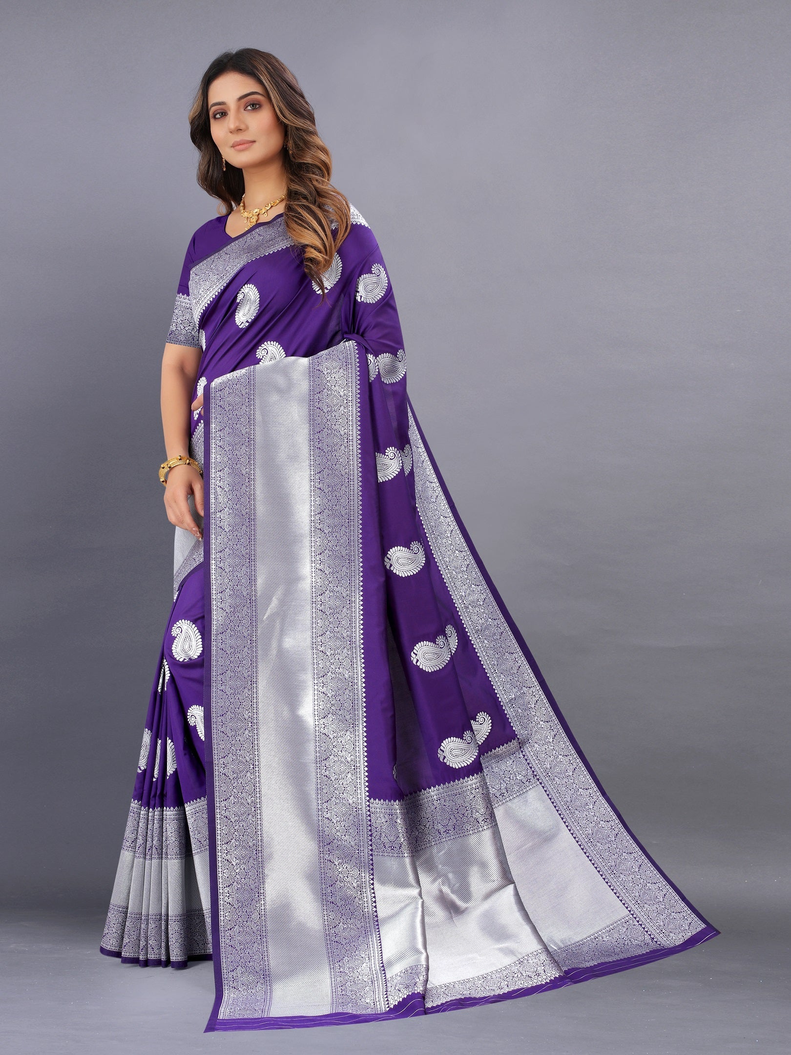 Vedant Vastram Soft Litchi Silk Banarasi Silk Saree - Violet