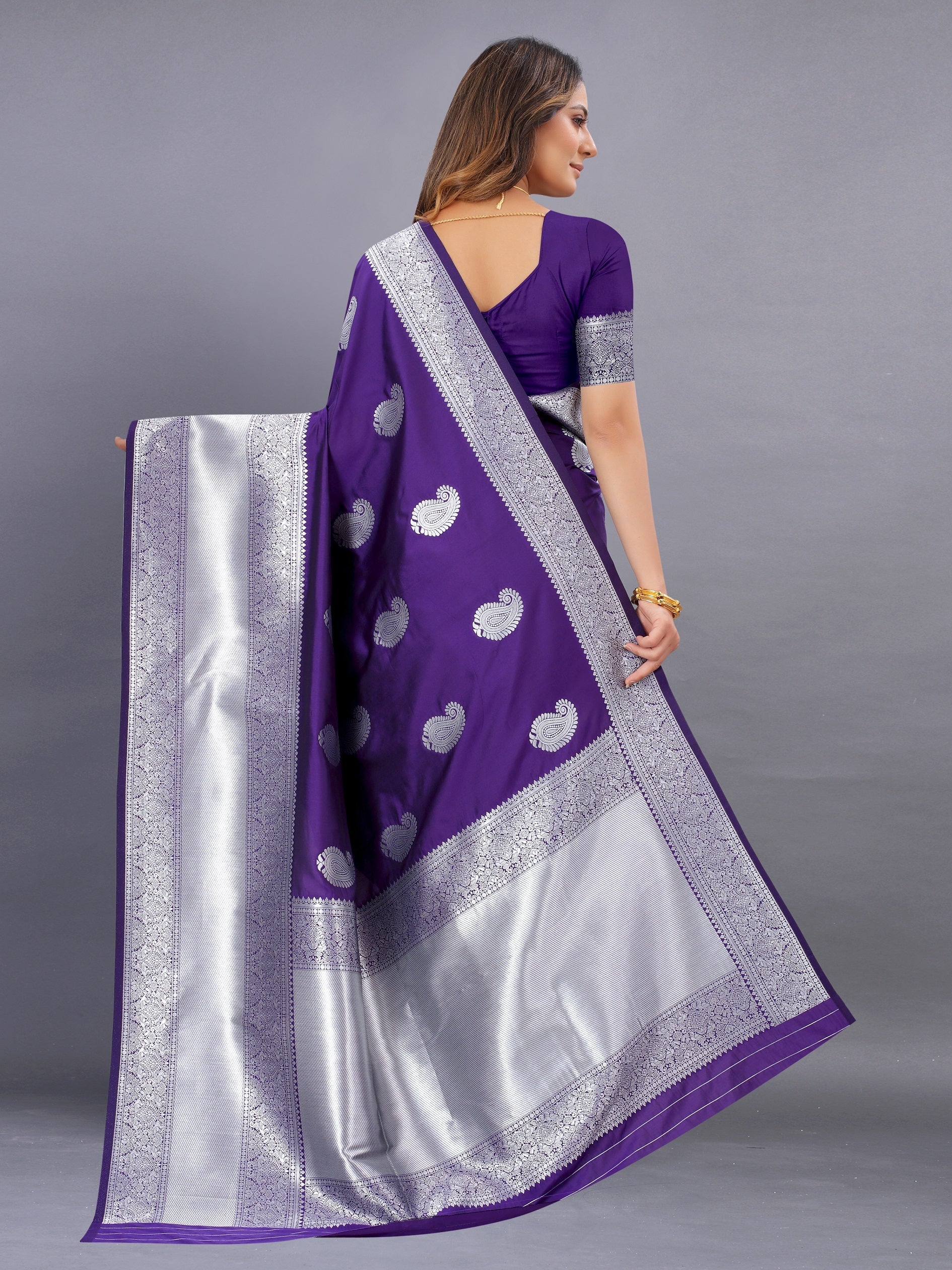 Vedant Vastram Soft Litchi Silk Banarasi Silk Saree - Violet