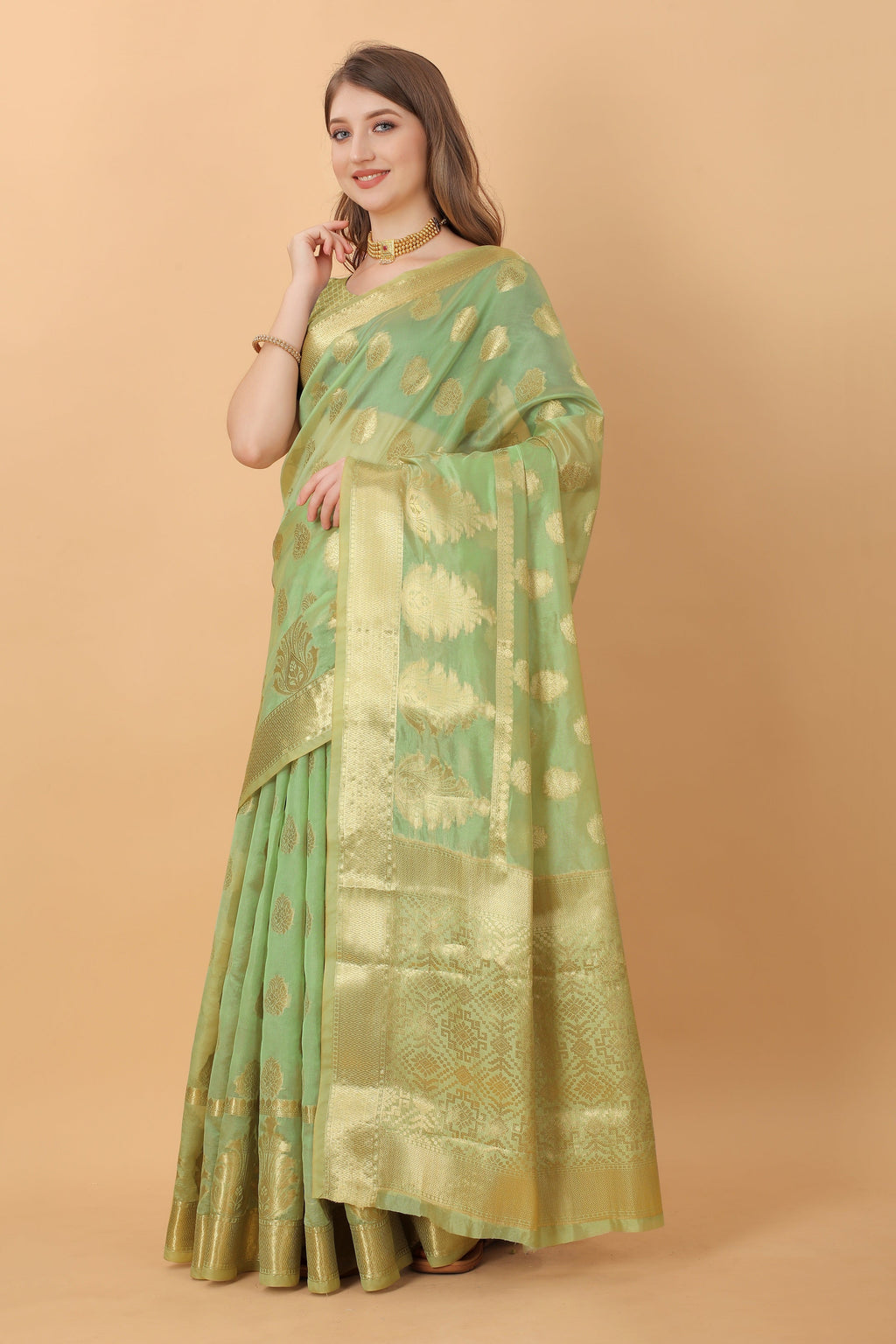 Vedant Vastram Organza Silk Banarasi Silk Saree - Parrot