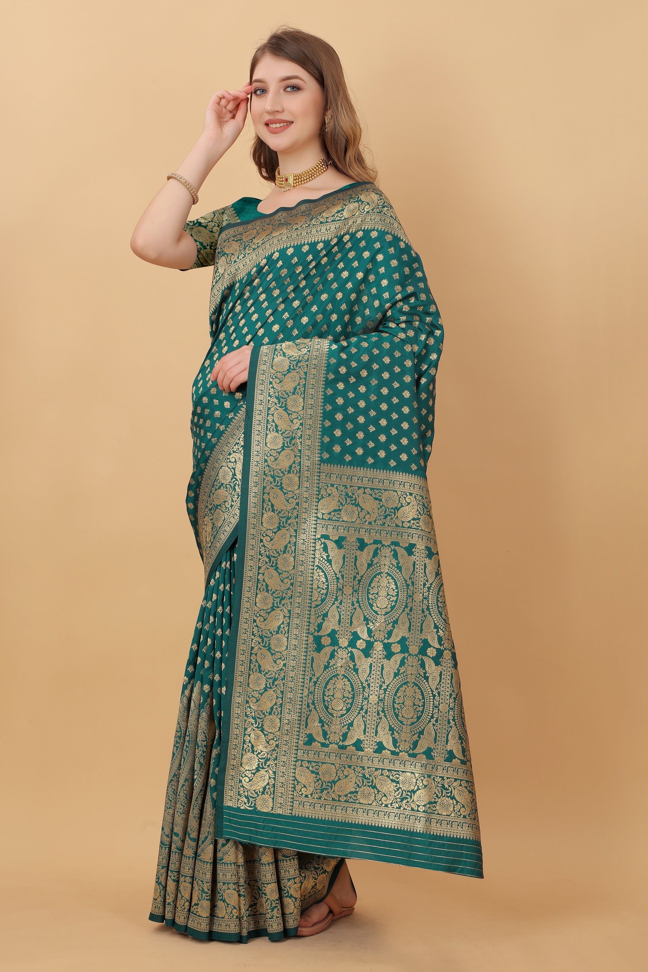Vedant Vastram Soft Litchi Silk Kanjeevaram Saree - Green