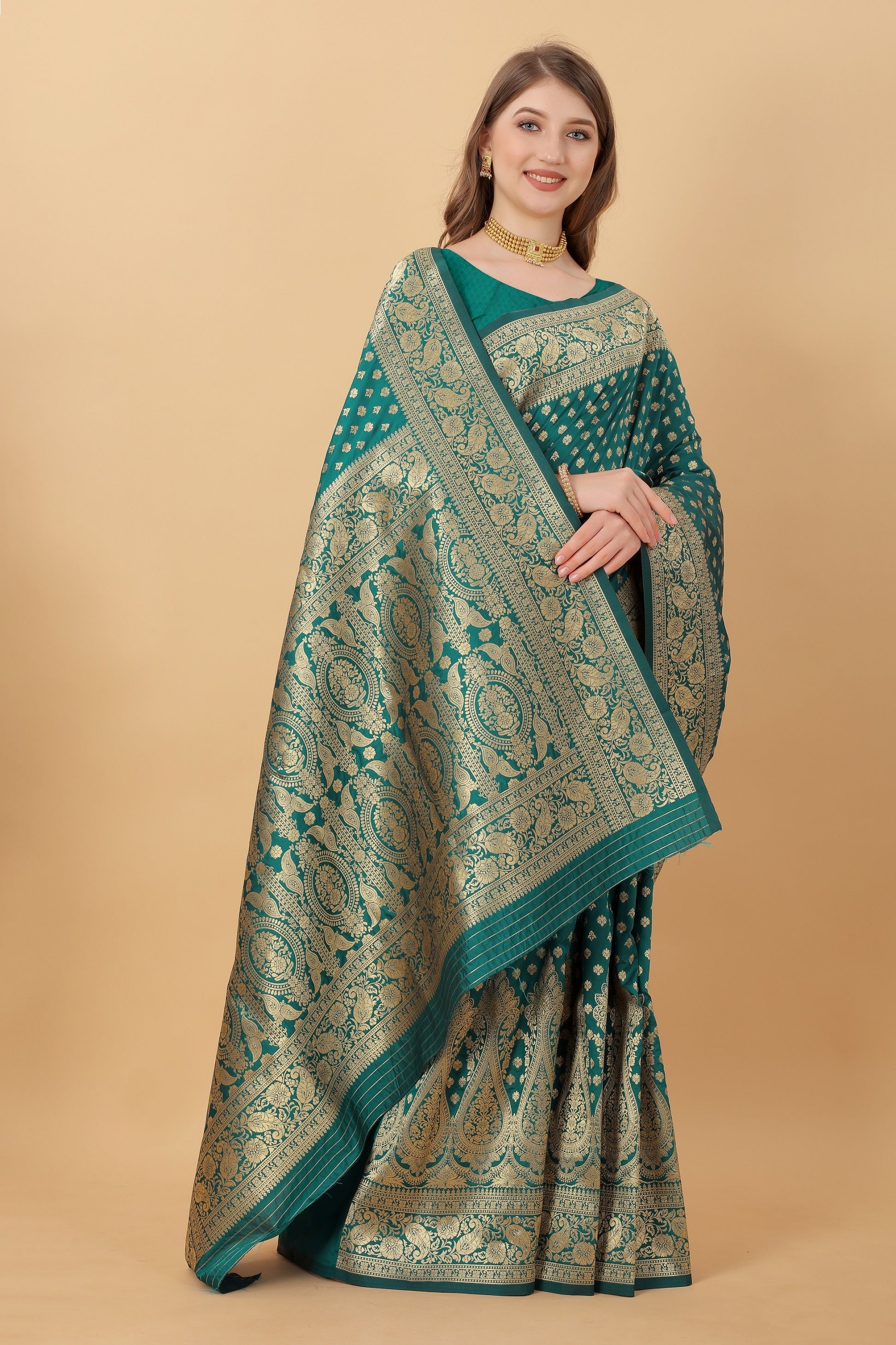 Vedant Vastram Soft Litchi Silk Kanjeevaram Saree - Green