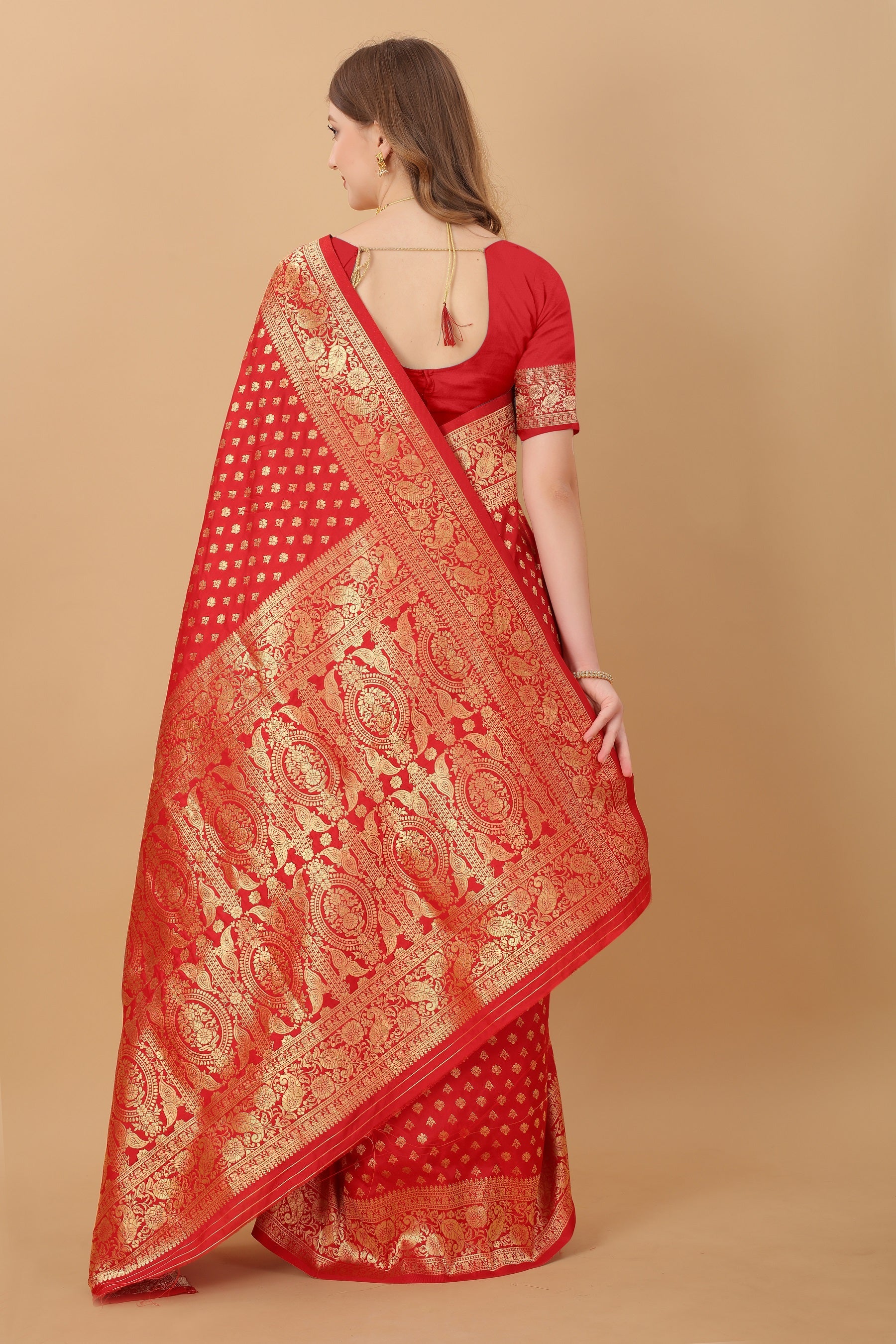 Vedant Vastram Soft Litchi Silk Kanjeevaram Saree - Red
