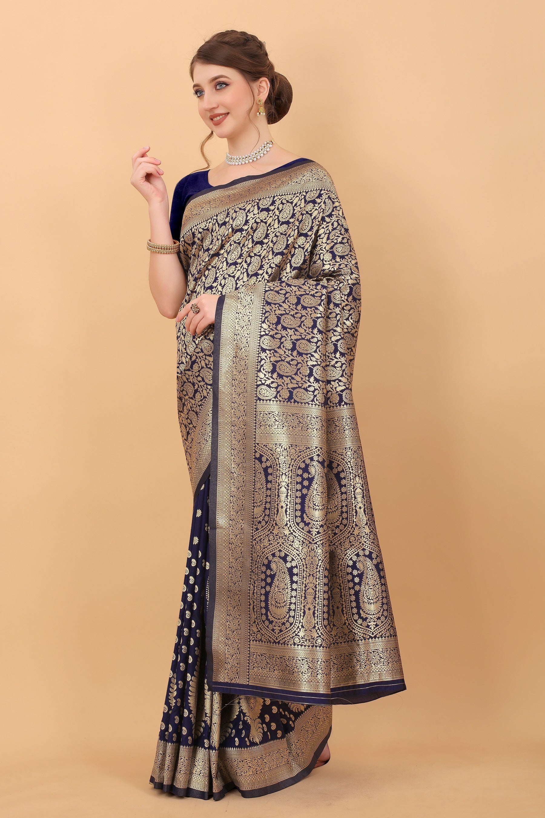 Vedant Vastram Soft Litchi Silk Kanjeevaram Saree - Navy
