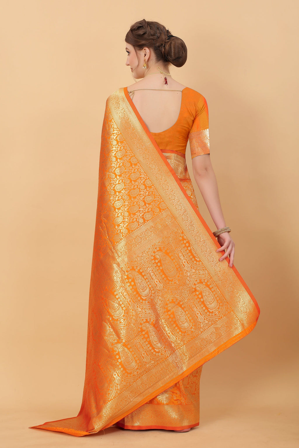 Vedant Vastram Soft Litchi Silk Kanjeevaram Saree - Orange
