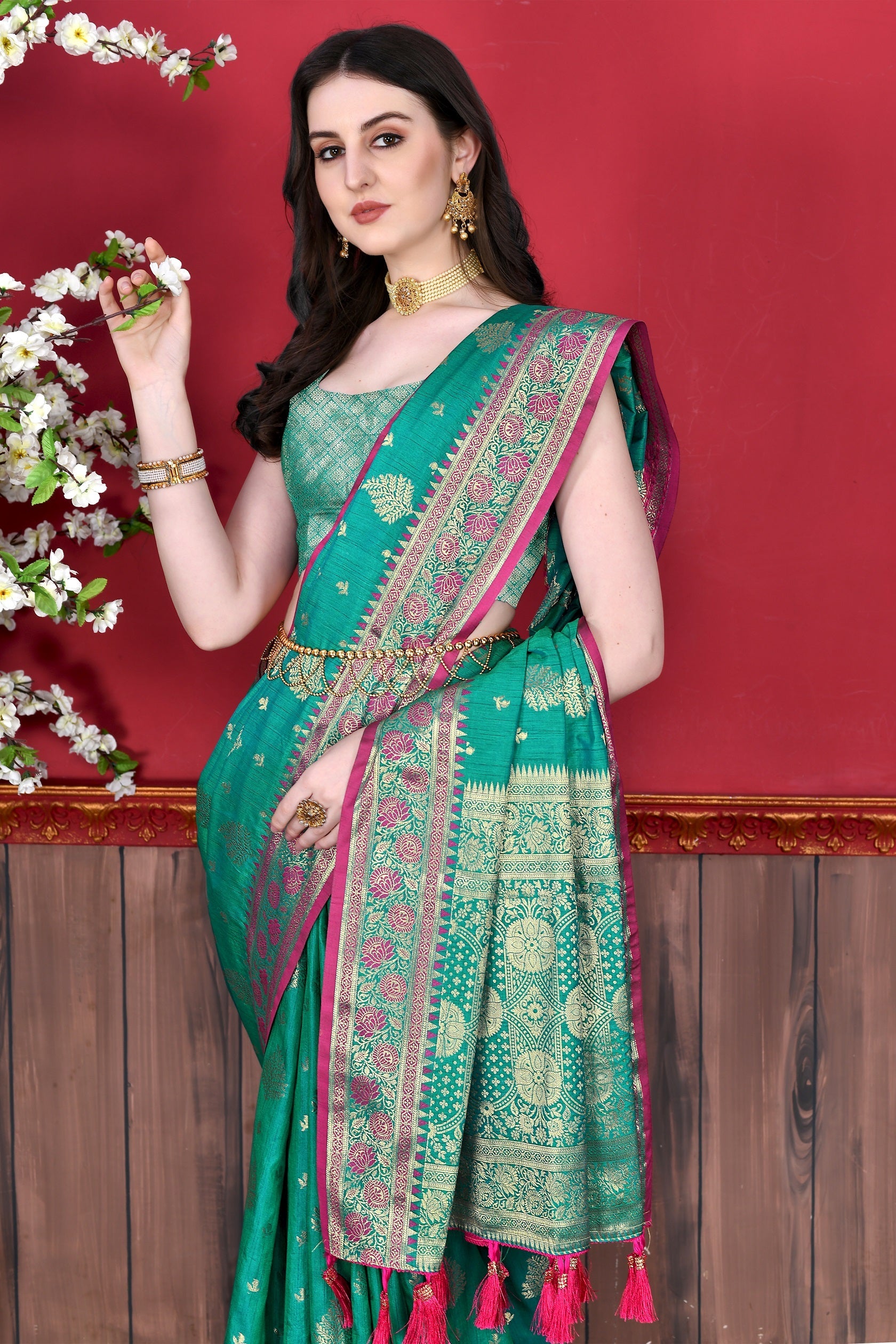 Vedant Vastram Soft Litchi Silk Kanjeevaram Saree - Seegreen