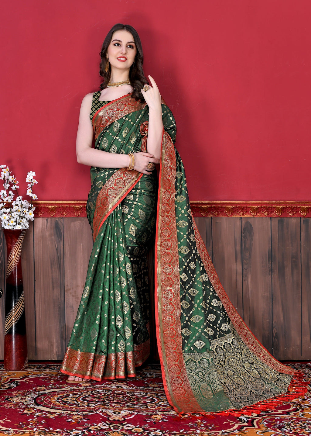 Vedant Vastram Soft Litchi Silk Kanjeevaram Saree - Bottle Green