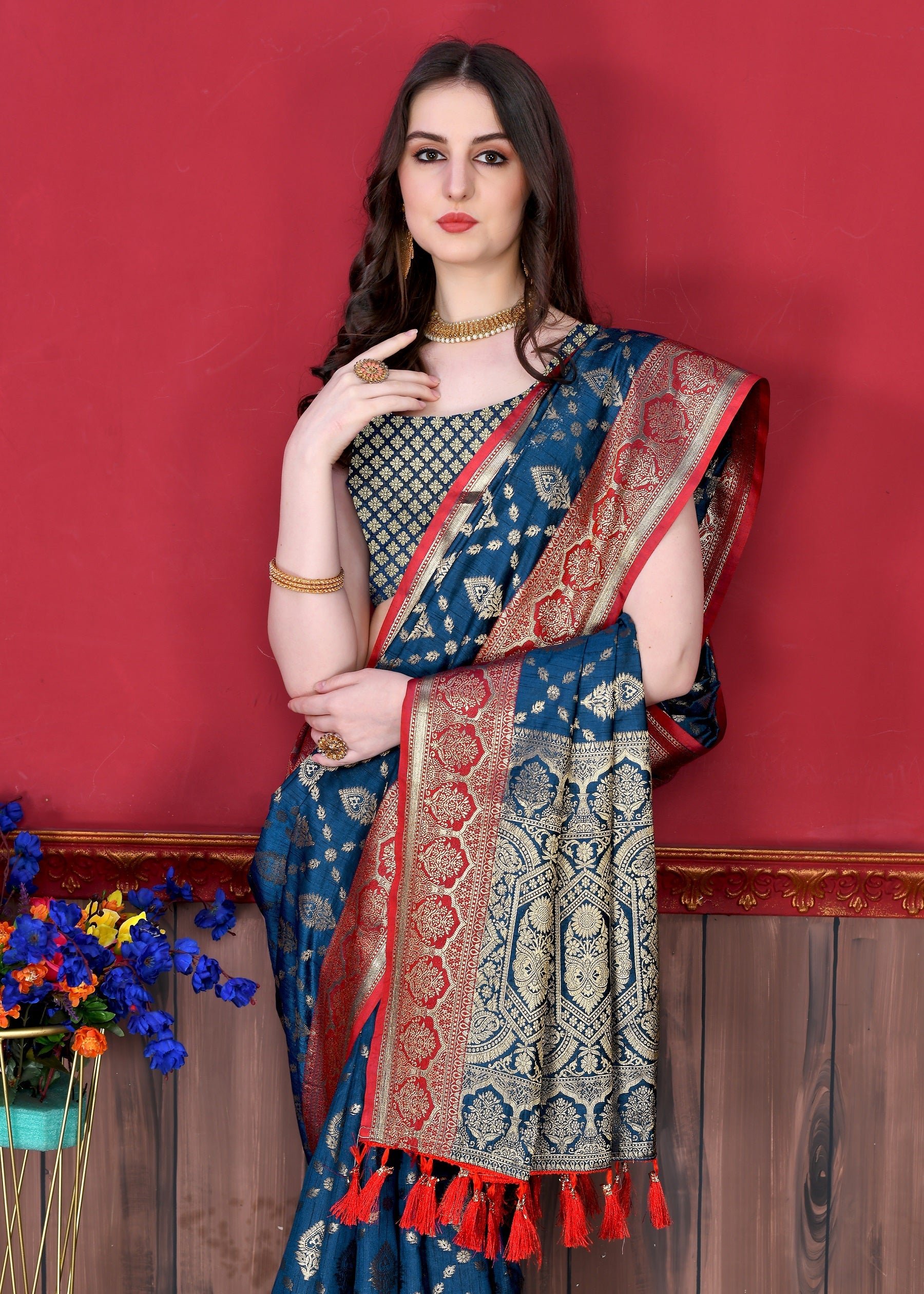 Vedant Vastram Soft Litchi Silk Kanjeevaram Saree - Navy