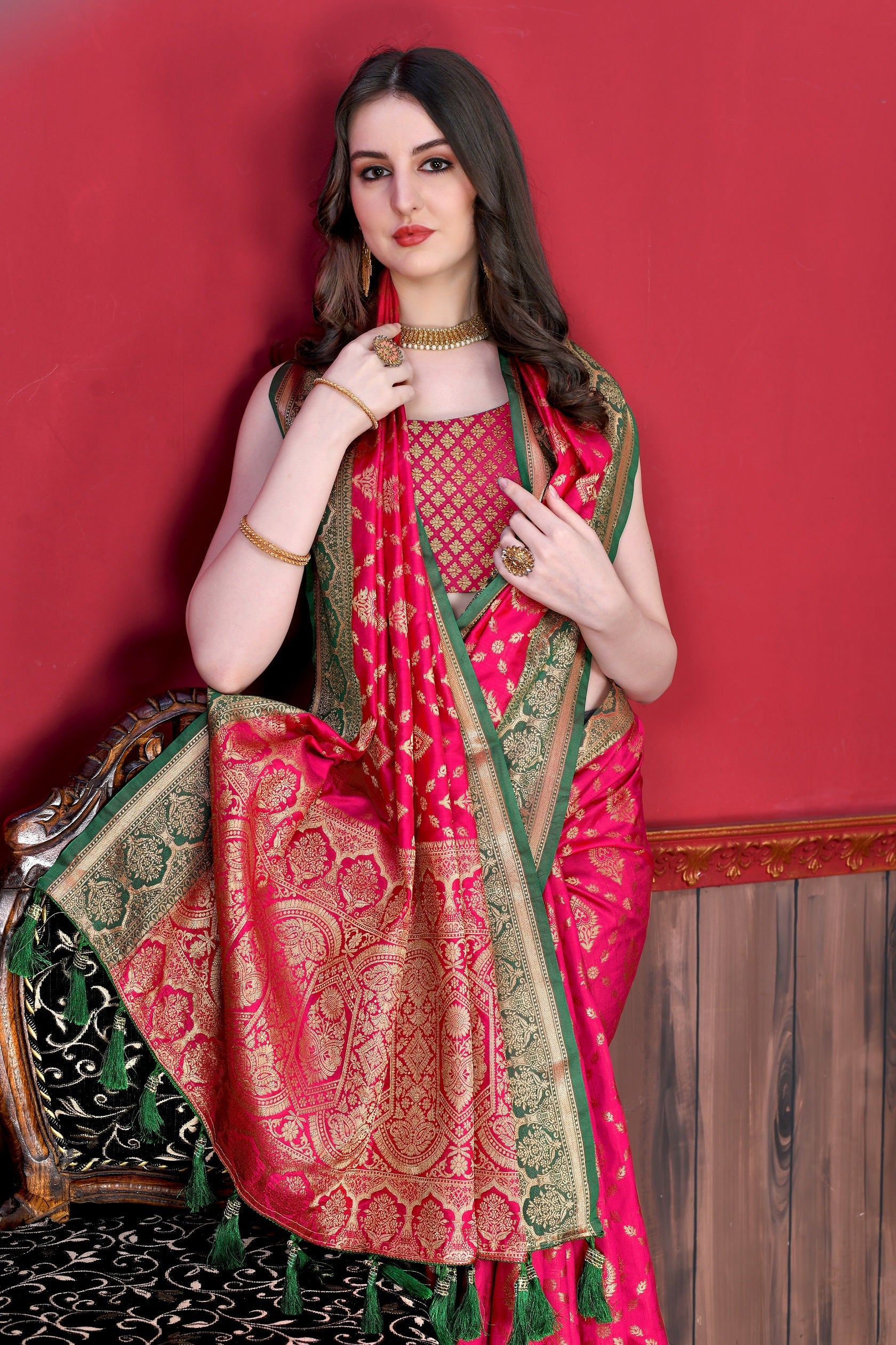 Vedant Vastram Soft Litchi Silk Kanjeevaram Saree - Pink