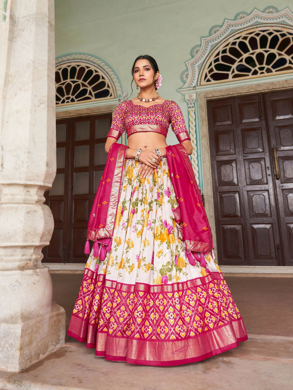 Vastranavya Exquisite Tussar Silk Lehenga Set With Perfect Floral And Patola Print Design Lehenga Choli - Pink
