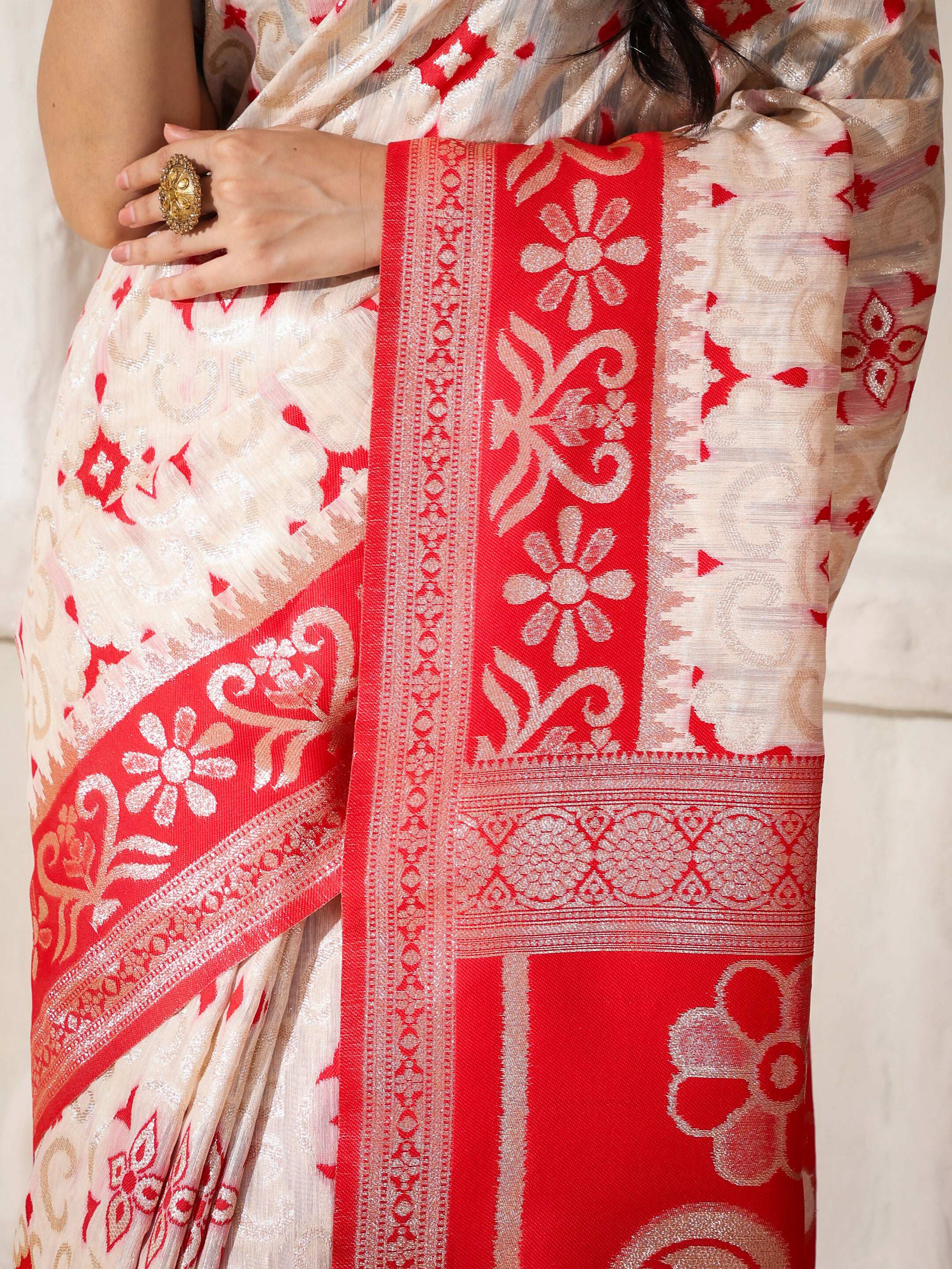 Shree Shyam Fashion Linen Cotton Red & White Saree - Distacart