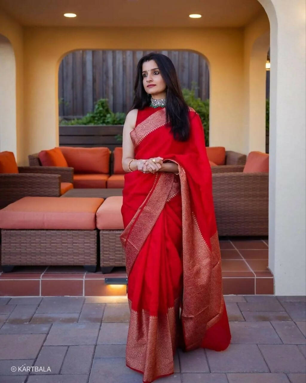 DEIANA'S Beautiful Designer Golden zari Soft Lichi Silk Saree - Red