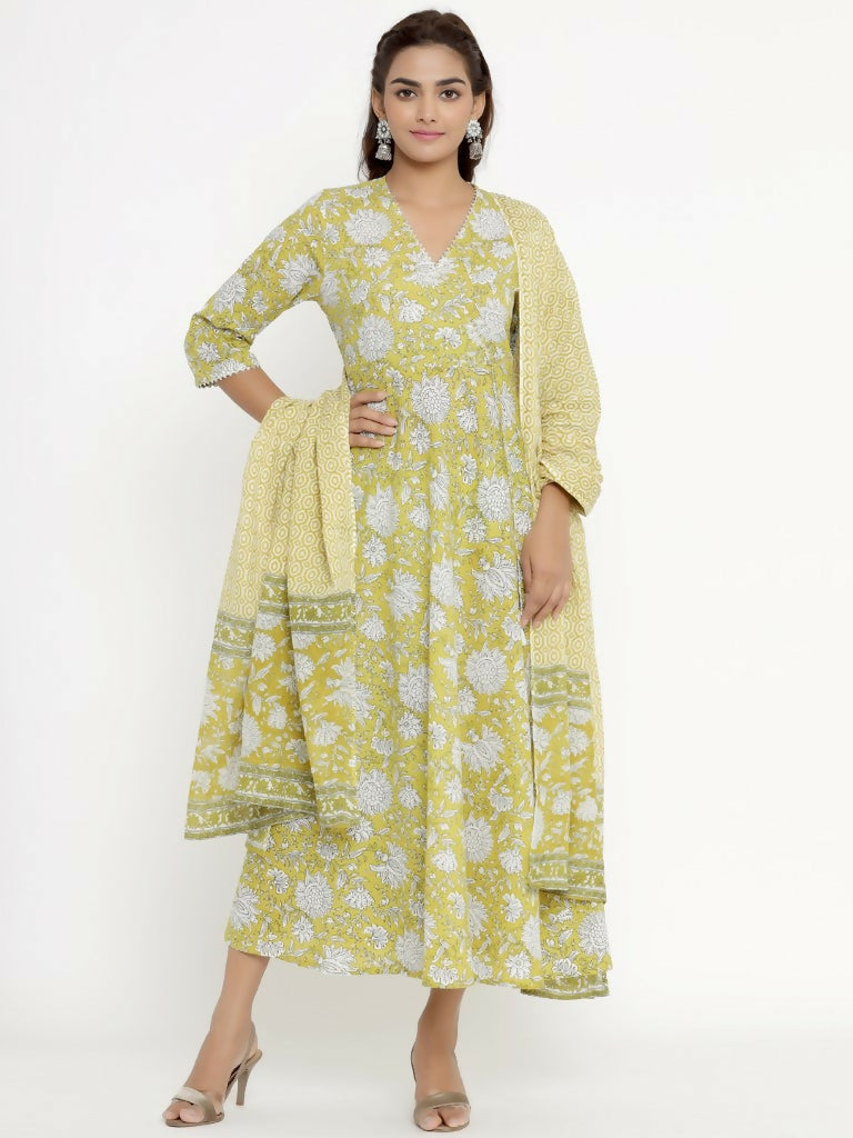 Miravan Women's Cotton Floral Print Anarkali Kurta With Dupatta