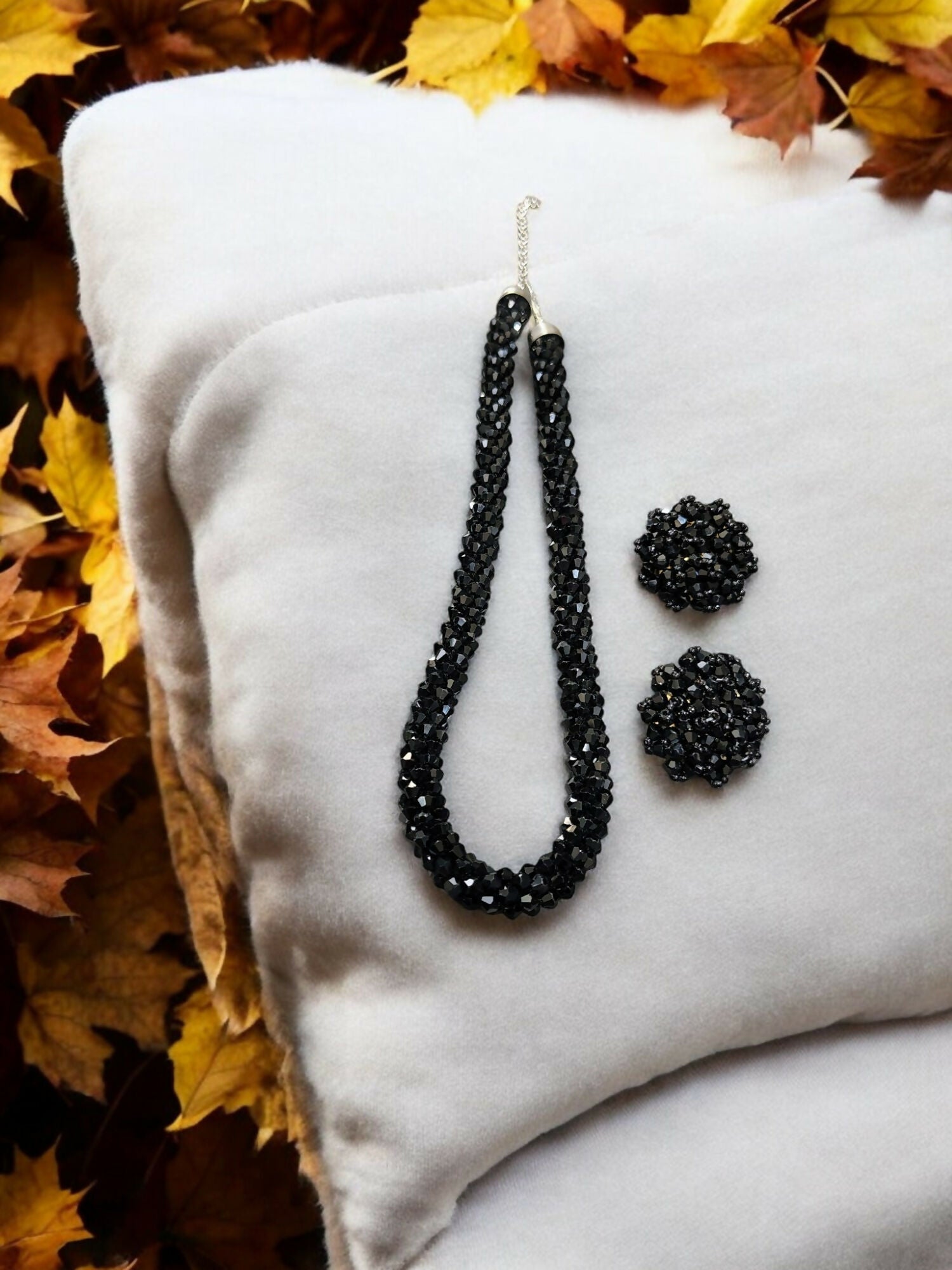 Inhanns Noor-E-Jalwa – Handmade Crystal Bead Necklace / Necklace With Earrings -Adjustable - Black