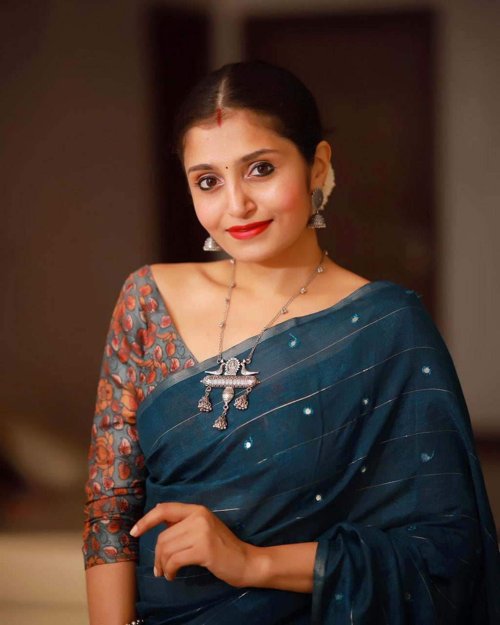 Blue Pure Linen Ethnic Motifs Saree with Unstitched Blouse - A2M - Distacart