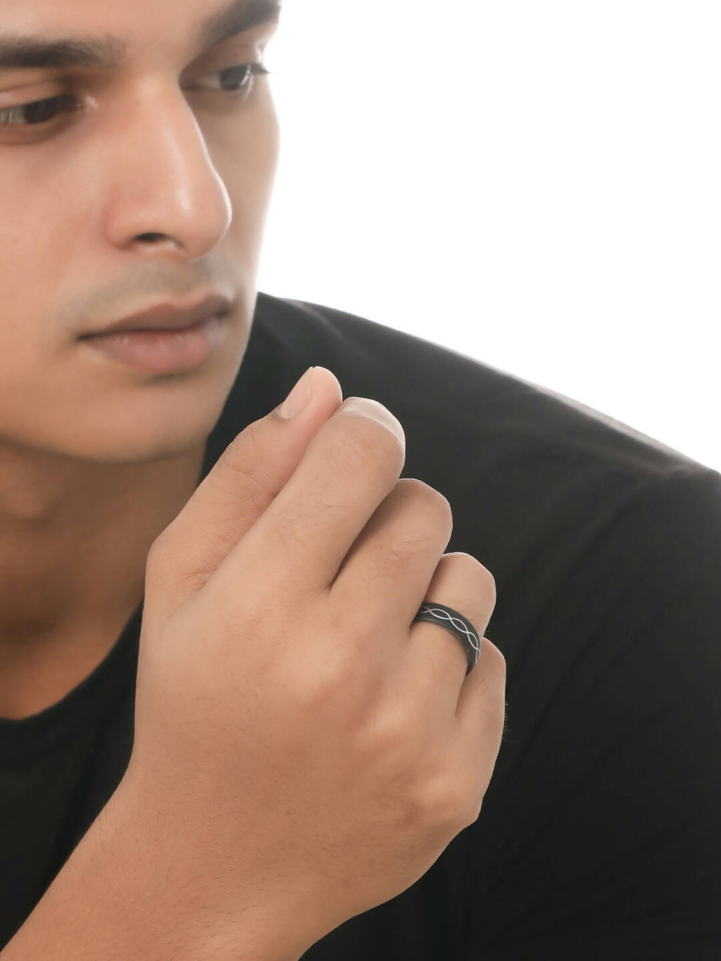 NVR Men's Black Metal Ring