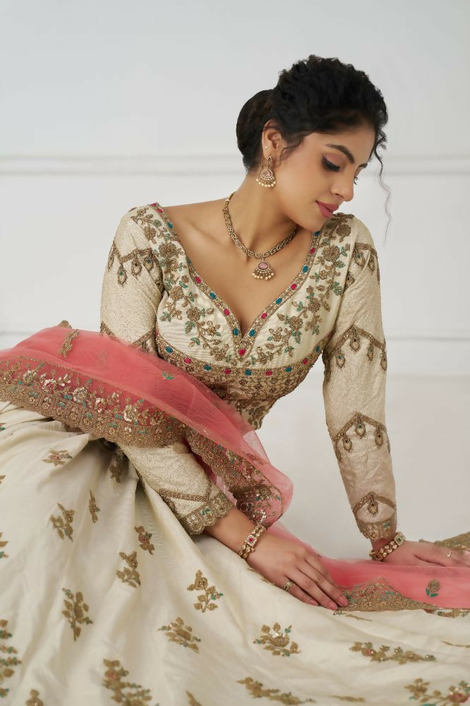 Kesar Fab White Zari Silk Hand_Woven Lehenga