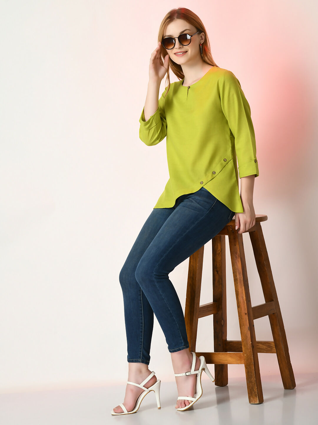 Myshka Women's Green Solid Top