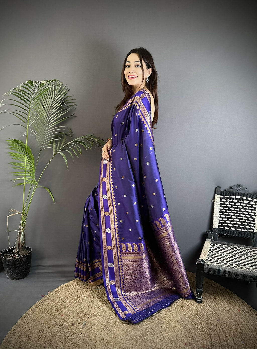 Joban Fashion Navy Blue Banarasi Soft Silk Woven Saree - Distacart