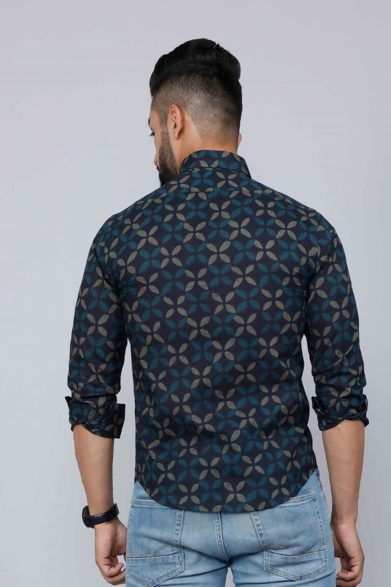 Miravan Men's Blue Floral Print Slim Fit Shirt with Patch Pocket