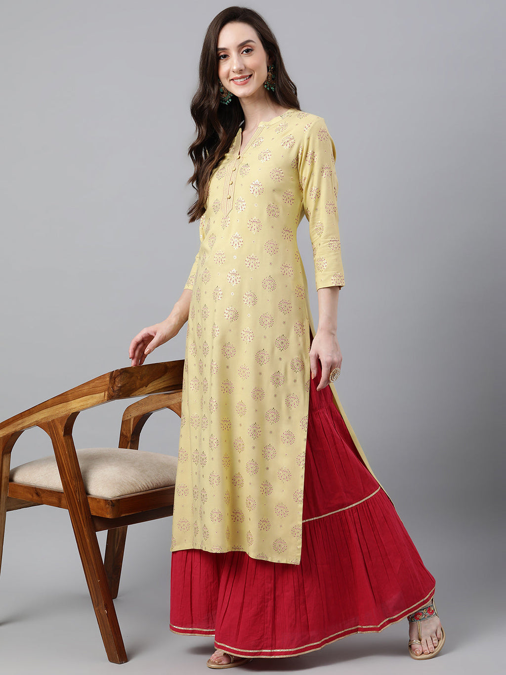 Janasya Women's Yellow Rayon Ethnic motifs Festive Straight Kurta