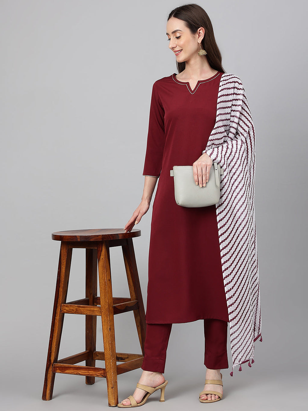 Janasya Women's Maroon Crepe Solid Straight Festival Kurta Set