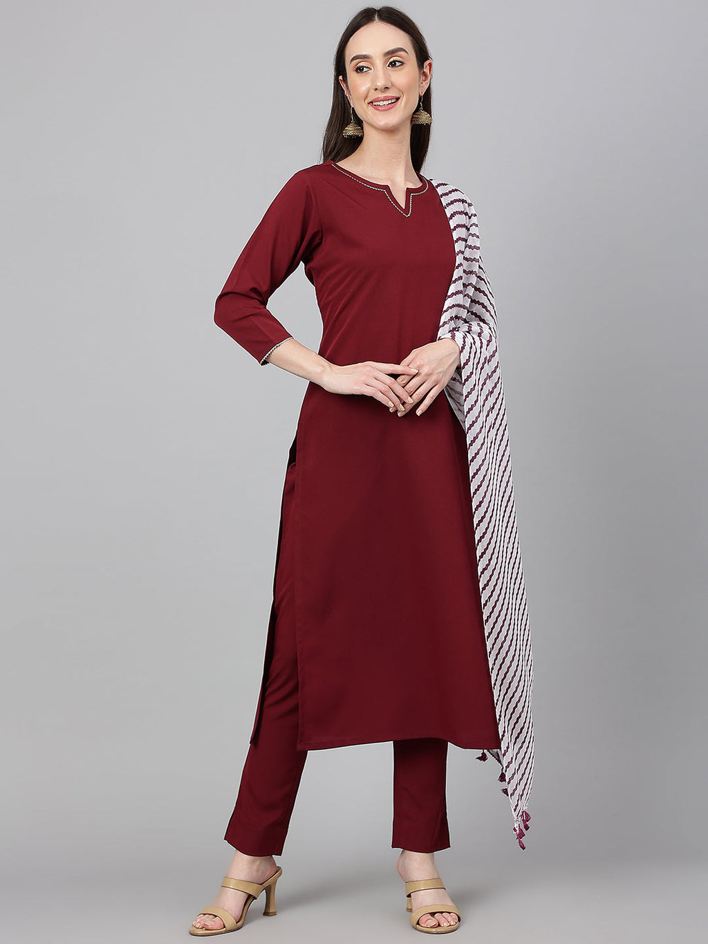 Janasya Women's Maroon Crepe Solid Straight Festival Kurta Set
