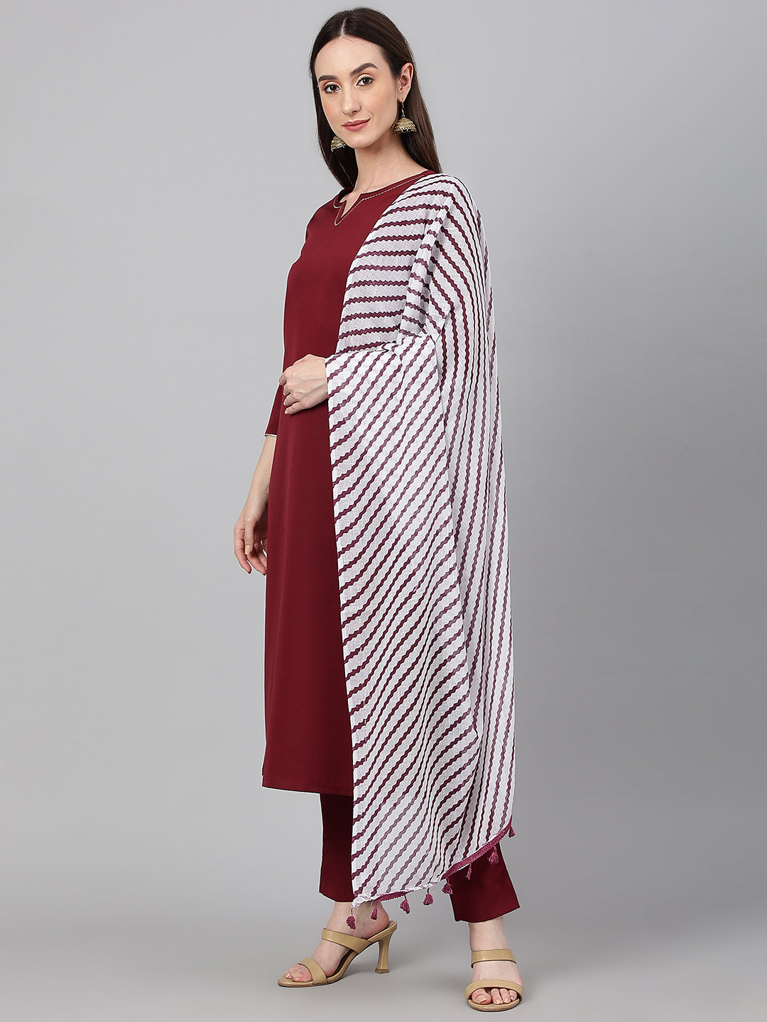 Janasya Women's Maroon Crepe Solid Straight Festival Kurta Set