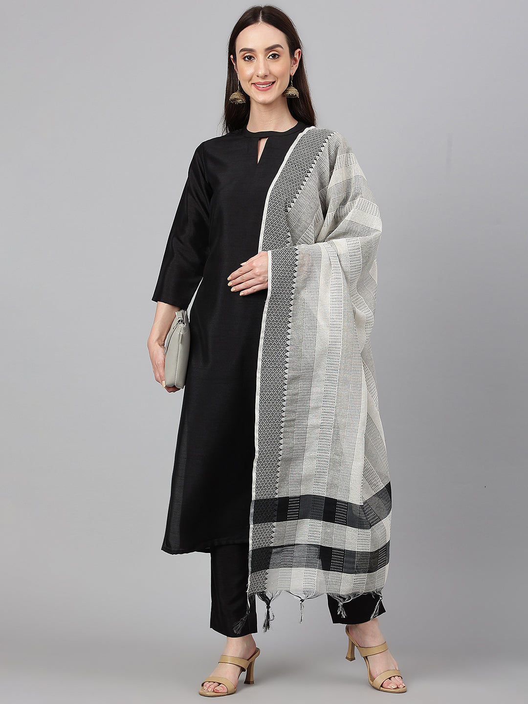 Janasya Women's Black Crepe Silk Solid Straight Festival Kurta Set