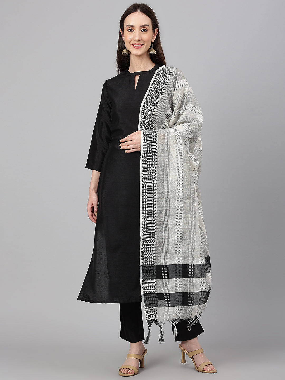 Janasya Women's Black Crepe Silk Solid Straight Festival Kurta Set