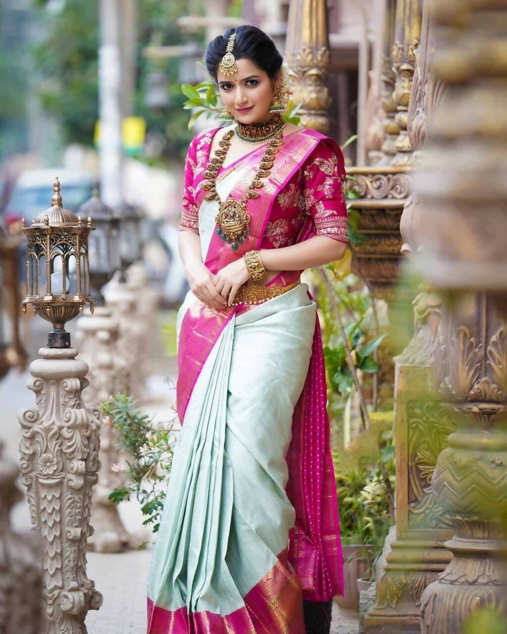 DEIANA'S Beautiful Designer Golden zari Soft Lichi Silk Saree - Pista