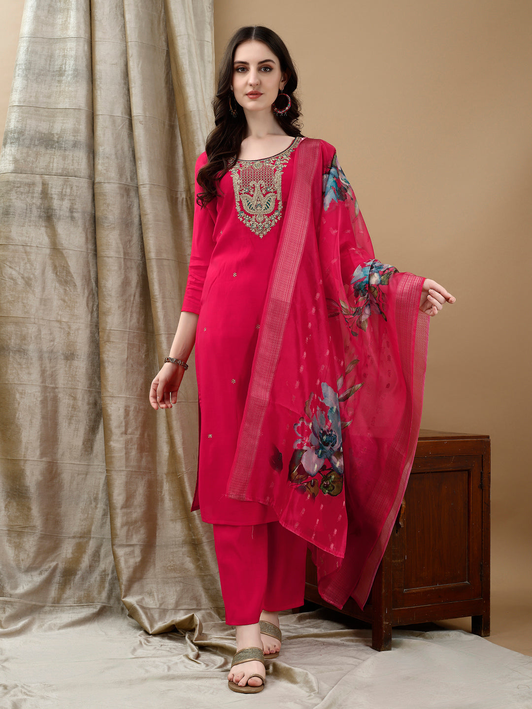 Hand Embroidered & Lace Detailed Kurta With Pant & Dupatta, Pink - Hiral Fashion - Distacart