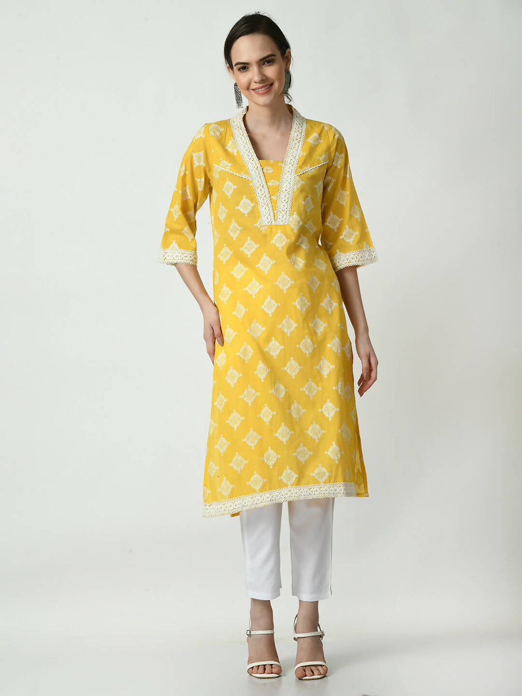 Myshka Women's Yellow Straight Kurta & Trousers