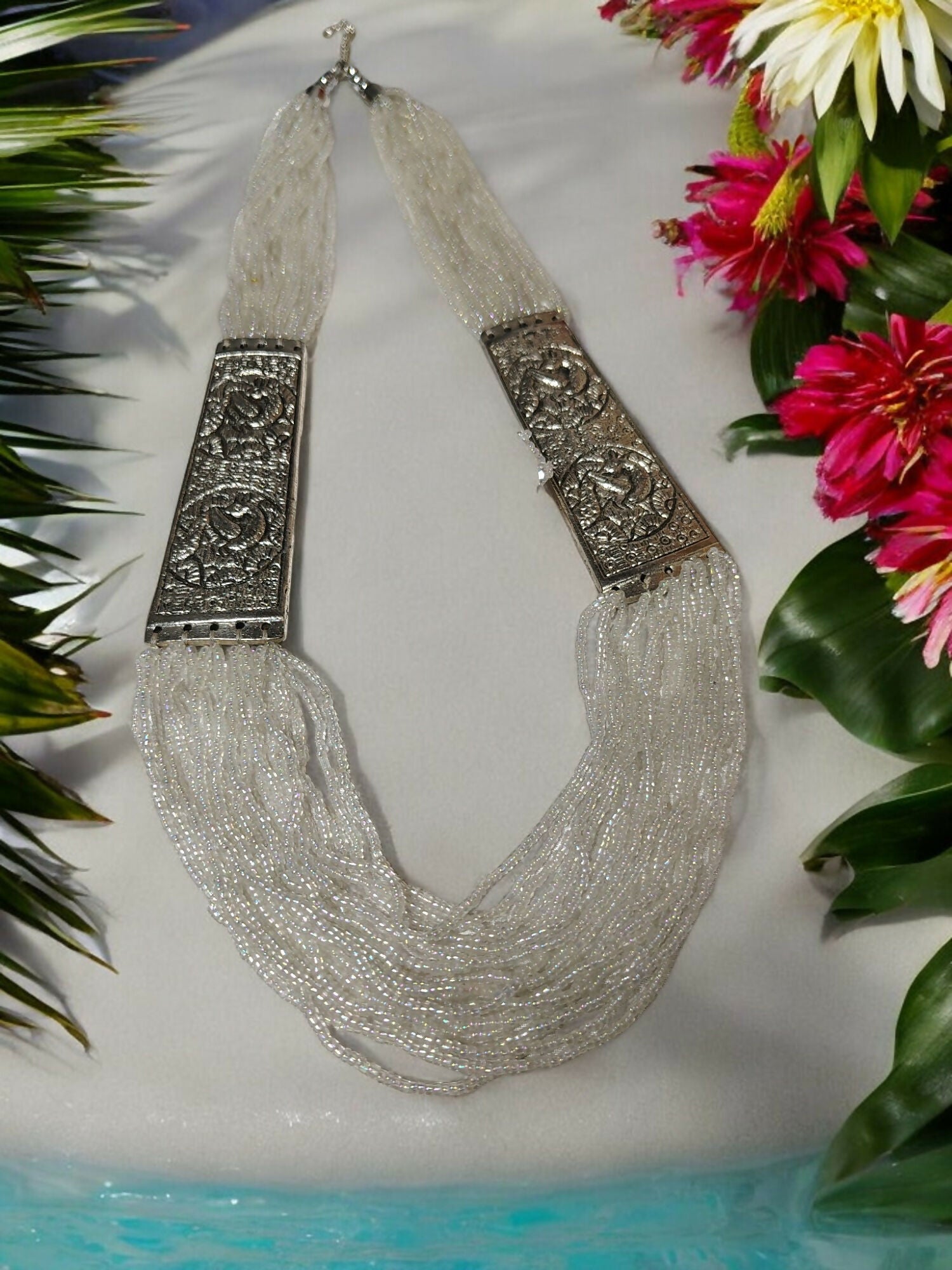 Inhanns Saree Shobha Statement Necklace - White Necklace
