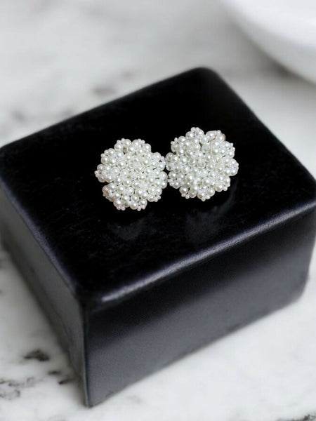 Inhanns Premium Everyday Studs - Pearl